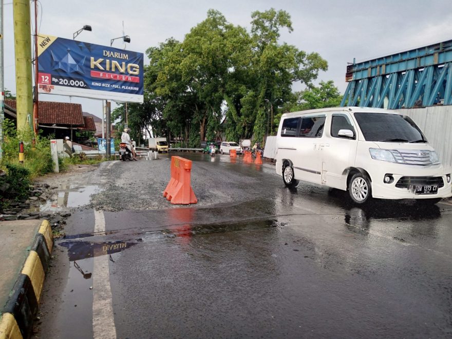 Jalan A.Yani KM 42, Desa Antasan Senor Ilir, Martapura Timur, Yang Belubang
