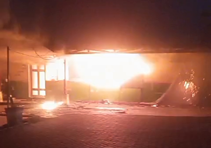 SDN 2 Kemuning Banjarbaru Terbakar