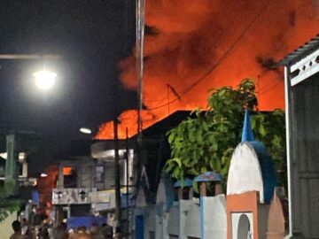 Tiga Warga Satu Keluarga Tewas Terbakar, Delapan Rumah Hangus di Gang Silaturahim Banjarmasin