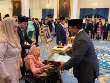 Presiden Prabowo Anugerahkan Gelar Pahlawan Nasional kepada 10 Tokoh Bangsa