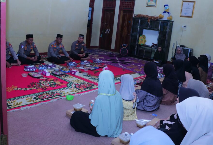 Tebar Kepedulian di Bulan Suci, Kapolres Banjar Santuni Anak Panti Muhammadiyah Martapura