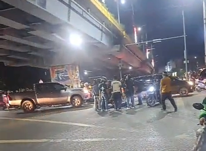 Diduga Patah Hati, Wanita 22 Tahun Nekat Lompat dari Fly Over Km 4,5 Banjarmasin