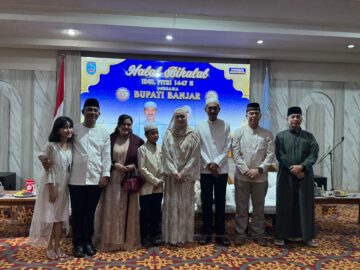 Halal Bihalal Bupati Banjar Disambut Antusias, Warga Padati Mahligai Sultan Adam