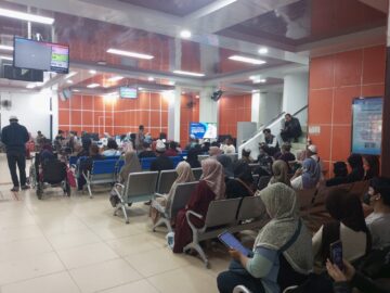 Antrean Mengular di RSUD Ratu Zalecha, Pendaftaran Online Rendah Jadi Biang Masalah