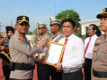 Polres Banjar Peringati Harkitnas 2026, Belasan Personel Berprestasi Diguyur Penghargaan