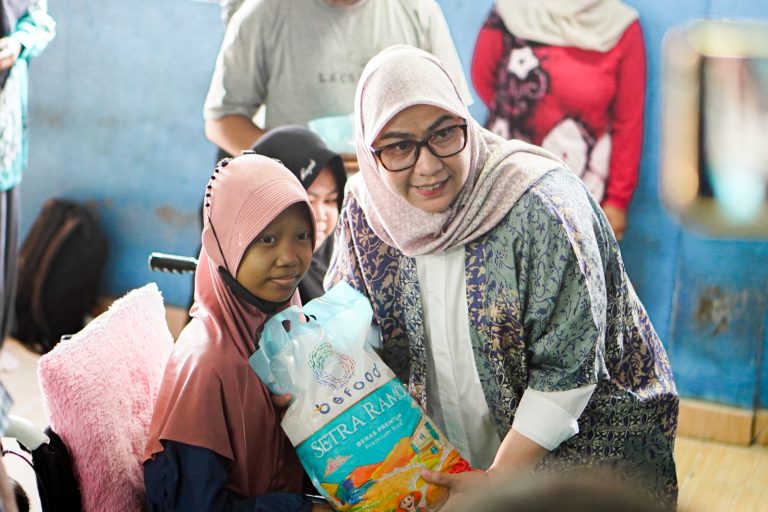 Sampah Jadi Berkah, Program MARKISSA Salurkan Jutaan Rupiah untuk Warga Kurang Mampu di Banjarbaru
