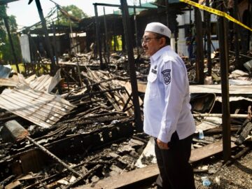 Wabup Banjar Dampingi Penyaluran Bantuan Korban Kebakaran, Pemkab Usulkan Santunan Rp20 Juta