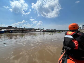 Nekat Seberangi Sungai Martapura, Pria Misterius Diduga Kelelahan lalu Tenggelam di Depan Menara Siring Pandang