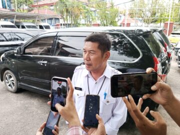 Kabut Asap Karhutla Mengancam ISPA, Perumda PBB Imbau Pedagang dan Pengunjung Pasar Gunakan Masker