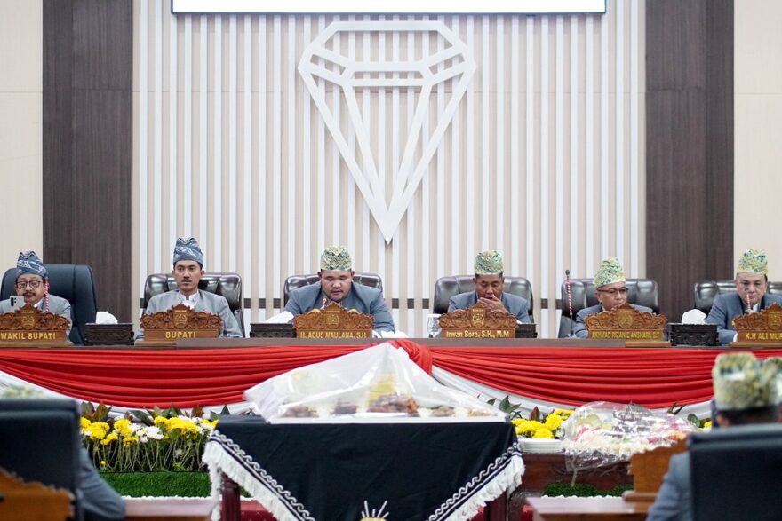 DPRD Banjar Gelar Paripurna Hari Jadi ke-76, Saidi Mansyur Tekankan Makna “Banjar Ditata, Banjar Dijaga”