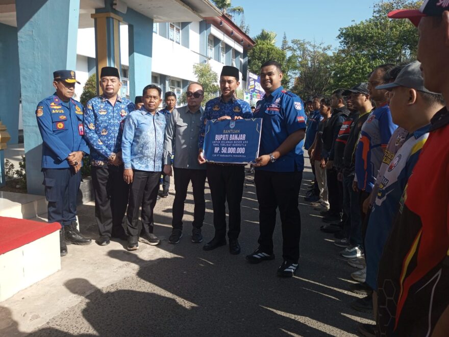 Pemkab Banjar Perkuat Garda Terdepan Hadapi Karhutla, 350 Set APD dan Rp50 Juta untuk Relawan